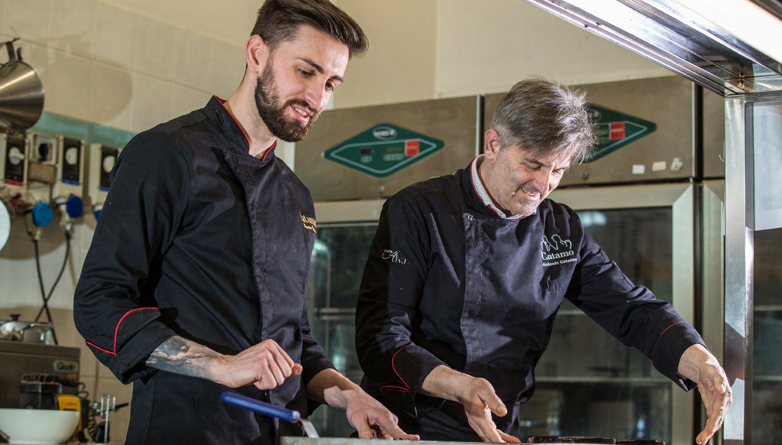 Simone e Antonio Catamo in laboratorio